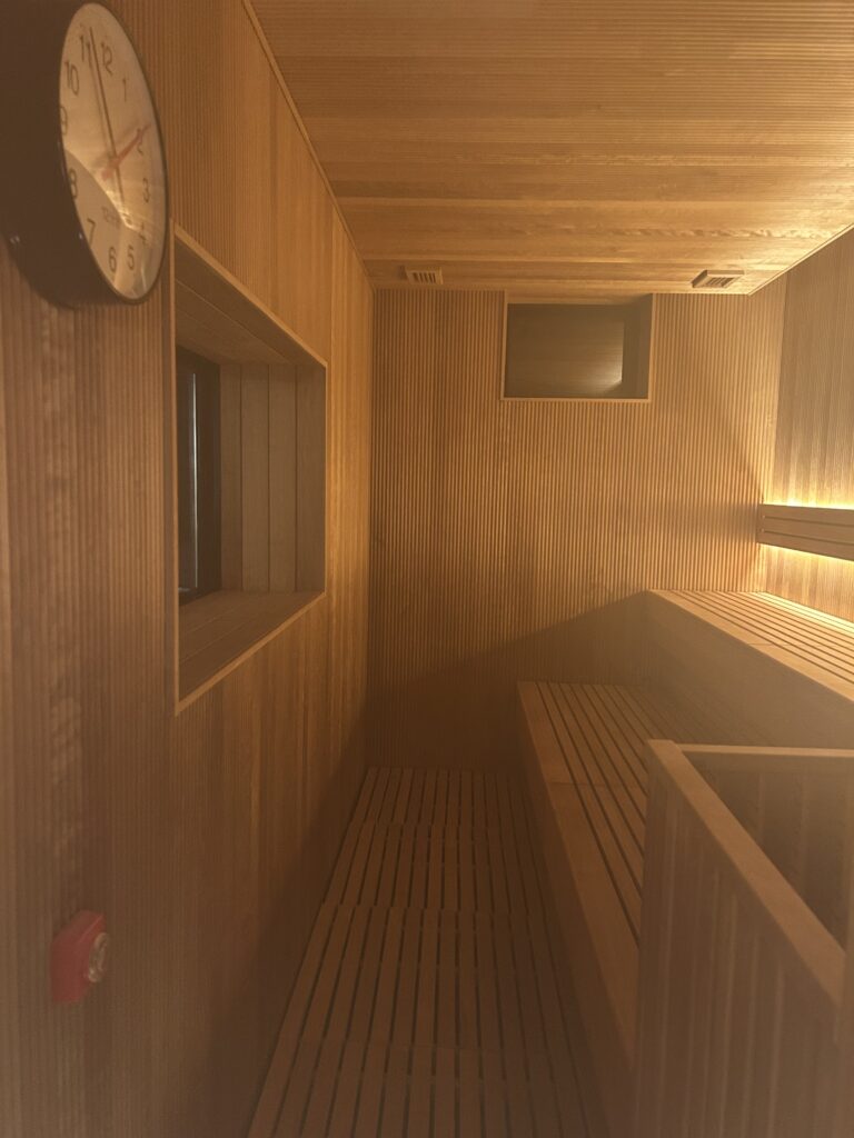 高原のドライサウナ